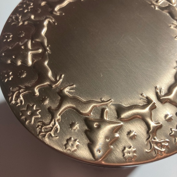 Bath & Bodyworks Merry Cookie 3 wick candle, NWT, price firm - Picture 2 of 6